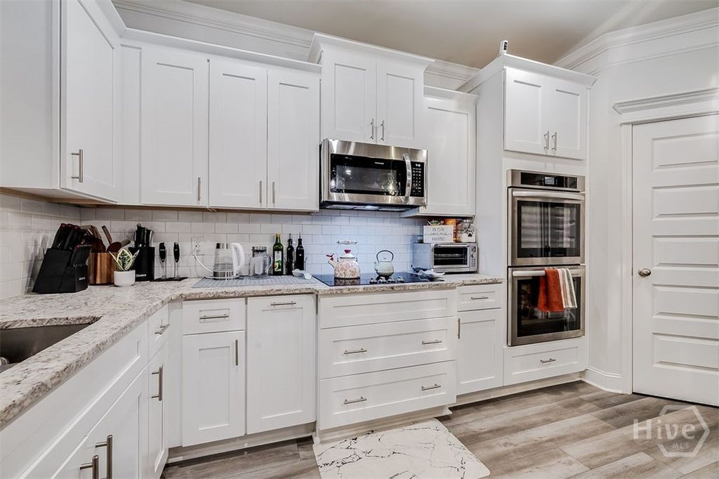 Image 13 of property listing at 169 Pitch Point Trail, Richmond Hill, GA 31324