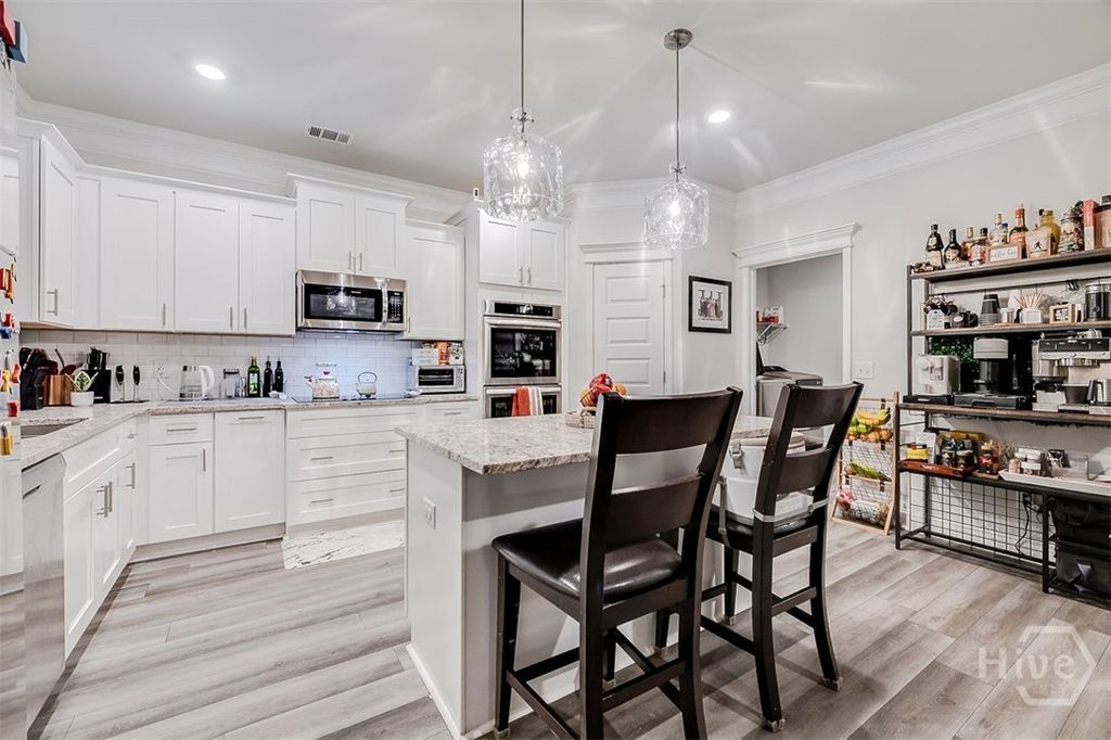 Image 15 of property listing at 169 Pitch Point Trail, Richmond Hill, GA 31324