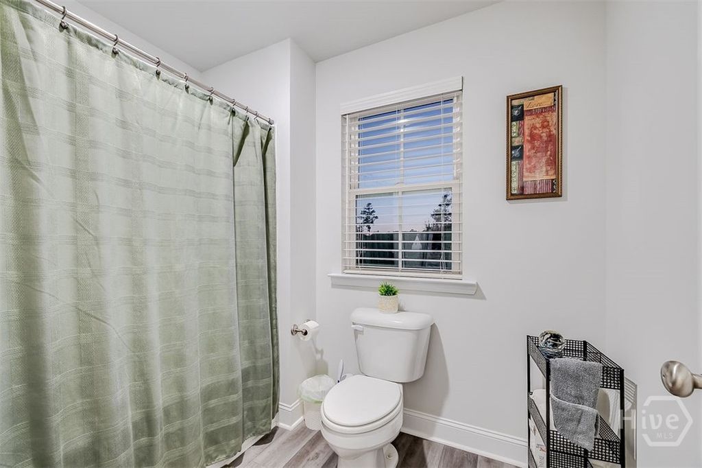 Image 36 of property listing at 169 Pitch Point Trail, Richmond Hill, GA 31324
