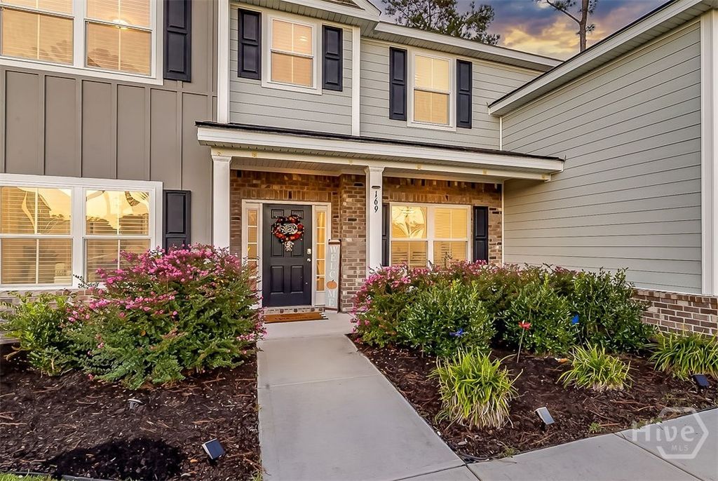 Image 4 of property listing at 169 Pitch Point Trail, Richmond Hill, GA 31324
