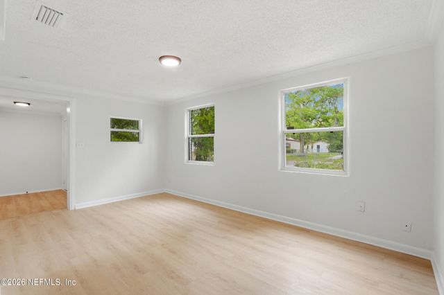 10528 WOOSTER Drive, Jacksonville, FL 32218