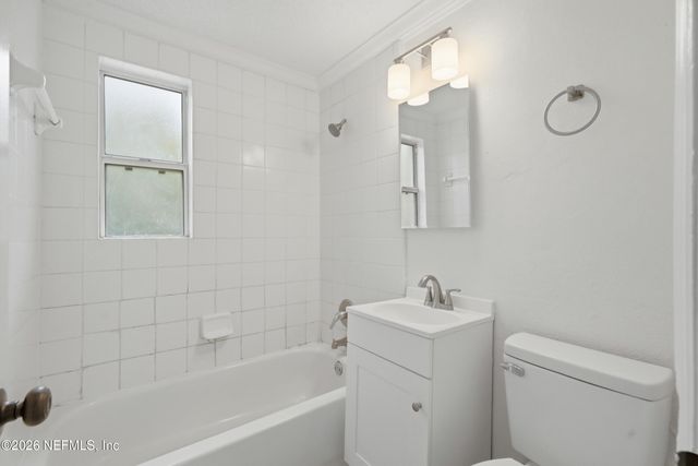 10528 WOOSTER Drive, Jacksonville, FL 32218