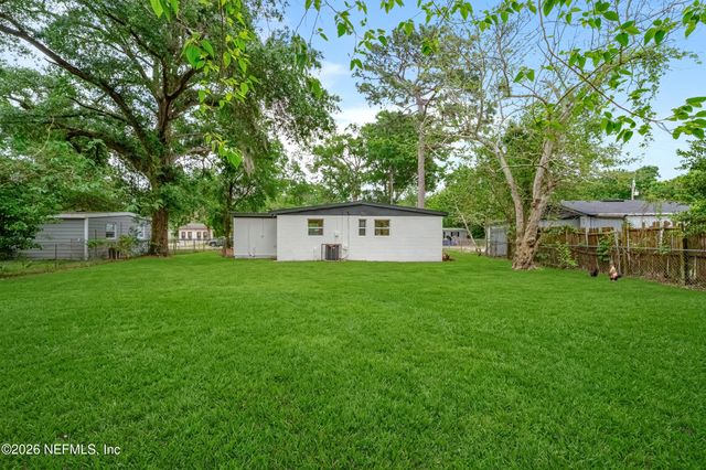 10528 WOOSTER Drive, Jacksonville, FL 32218