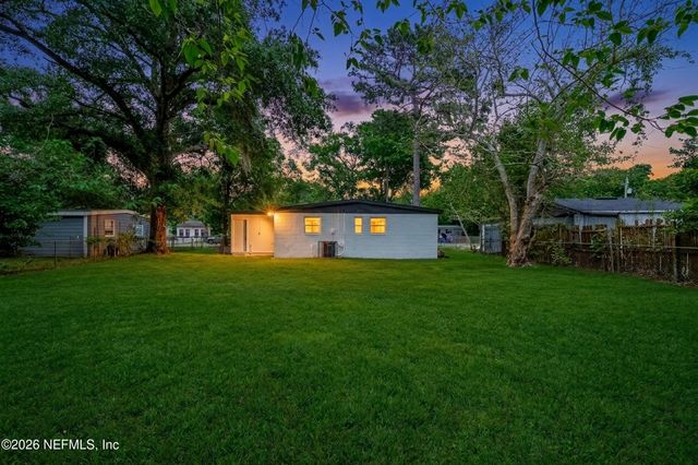 10528 WOOSTER Drive, Jacksonville, FL 32218