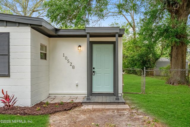 10528 WOOSTER Drive, Jacksonville, FL 32218