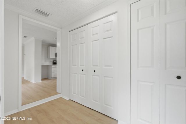 10528 WOOSTER Drive, Jacksonville, FL 32218