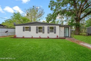 10528 WOOSTER Drive, Jacksonville, FL 32218