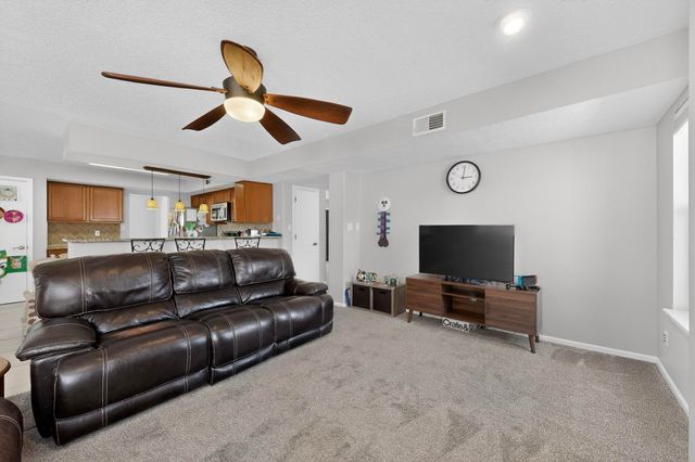 8448 Manuel Cia Place NE, Albuquerque, NM 87122