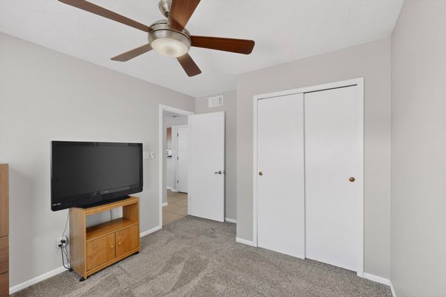 8448 Manuel Cia Place NE, Albuquerque, NM 87122