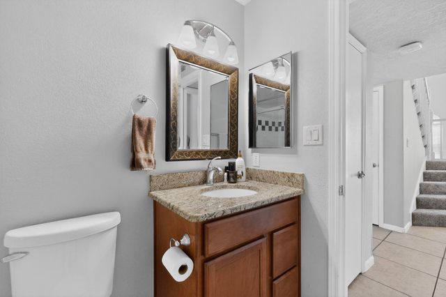 8448 Manuel Cia Place NE, Albuquerque, NM 87122