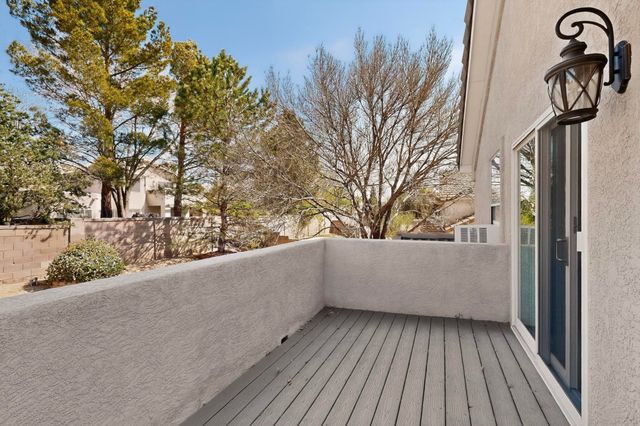 8448 Manuel Cia Place NE, Albuquerque, NM 87122