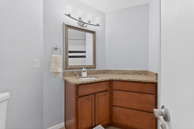 8448 Manuel Cia Place NE, Albuquerque, NM 87122