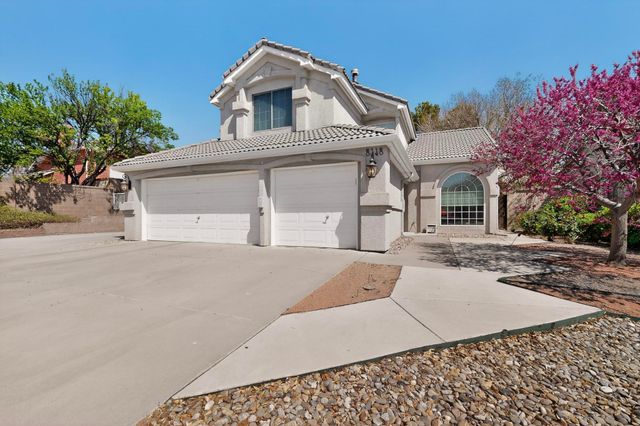 8448 Manuel Cia Place NE, Albuquerque, NM 87122