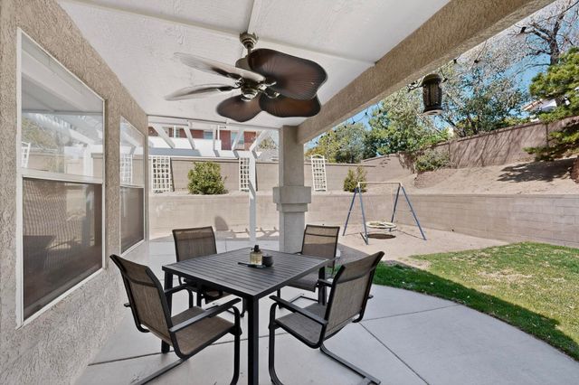 8448 Manuel Cia Place NE, Albuquerque, NM 87122