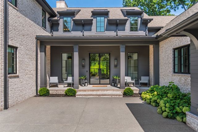 8190 Heirloom Blvd, College Grove, TN 37046
