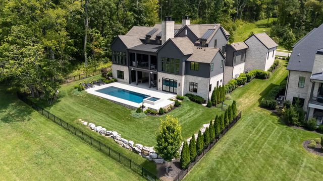 8190 Heirloom Blvd, College Grove, TN 37046