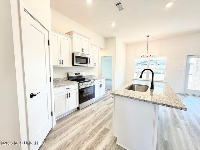 14859 Fritz Circle, Gulfport, MS 39503