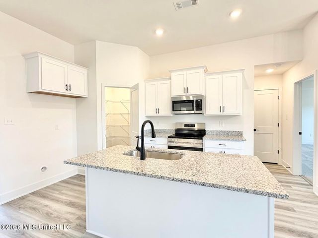 14859 Fritz Circle, Gulfport, MS 39503