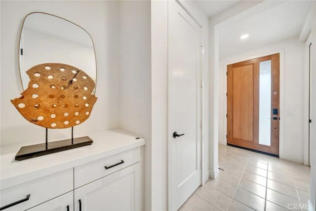 16158 Veterans Way, Tustin, CA 92782