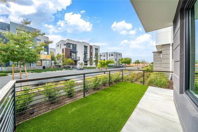 16158 Veterans Way, Tustin, CA 92782