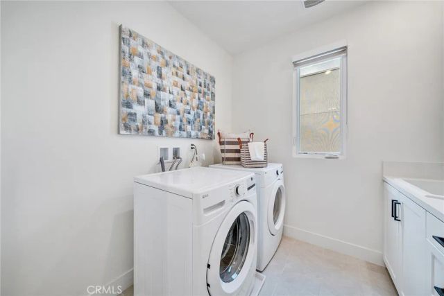 16158 Veterans Way, Tustin, CA 92782