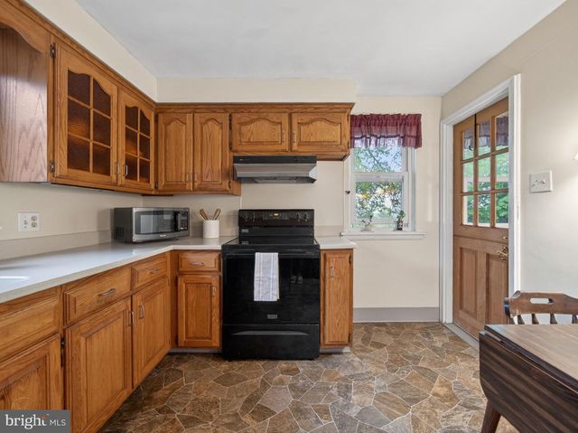 3400 PRUSS HILL RD, Pottstown, PA 19464