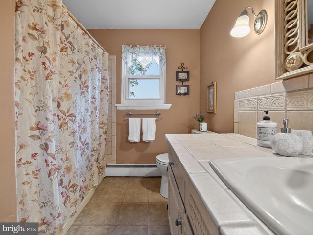 3400 PRUSS HILL RD, Pottstown, PA 19464