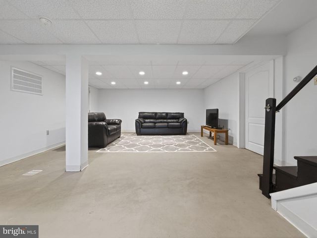 3400 PRUSS HILL RD, Pottstown, PA 19464