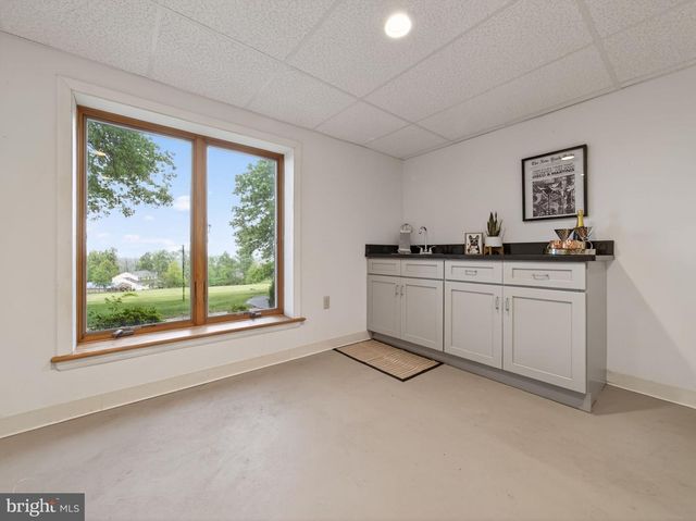 3400 PRUSS HILL RD, Pottstown, PA 19464