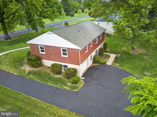 3400 PRUSS HILL RD, Pottstown, PA 19464