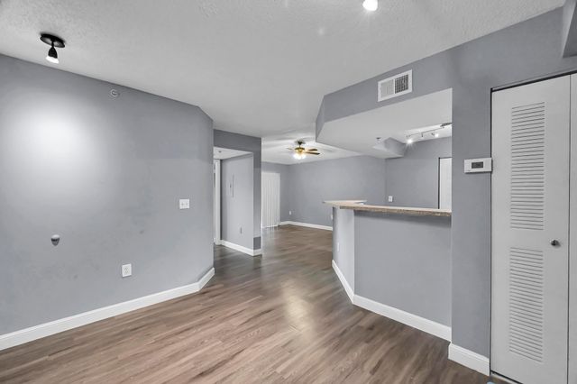 3679 NW Mediterranean Lane 301, Jensen Beach, FL 34957