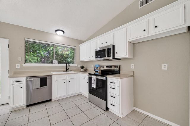 16615 Barcelona Drive, Friendswood, TX 77546