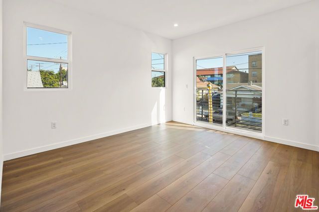 1731 S New Hampshire Avenue, Los Angeles, CA 90006