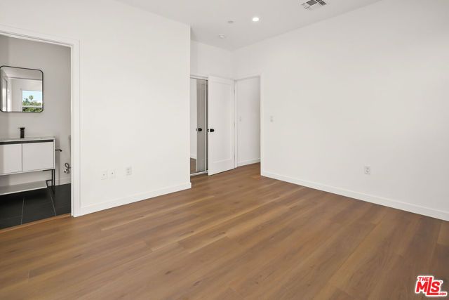 1731 S New Hampshire Avenue, Los Angeles, CA 90006