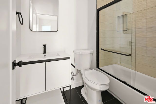 1731 S New Hampshire Avenue, Los Angeles, CA 90006