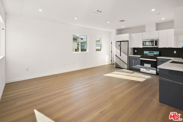 1731 S New Hampshire Avenue, Los Angeles, CA 90006