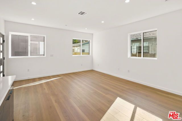 1731 S New Hampshire Avenue, Los Angeles, CA 90006