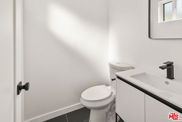 1731 S New Hampshire Avenue, Los Angeles, CA 90006