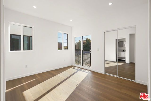 1731 S New Hampshire Avenue, Los Angeles, CA 90006