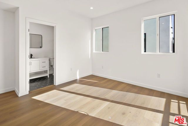 1731 S New Hampshire Avenue, Los Angeles, CA 90006