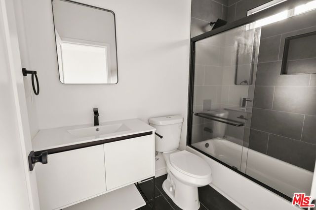 1731 S New Hampshire Avenue, Los Angeles, CA 90006