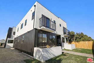 1731 S New Hampshire Avenue, Los Angeles, CA 90006