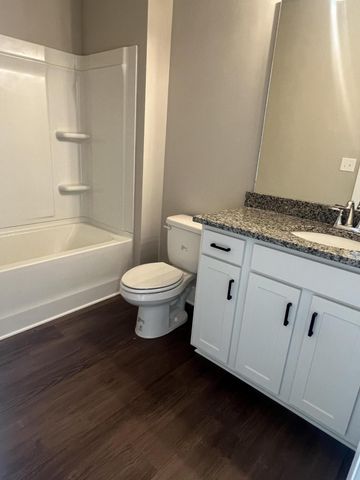 1608 Firelight Way 51, Ooltewah, TN 37363