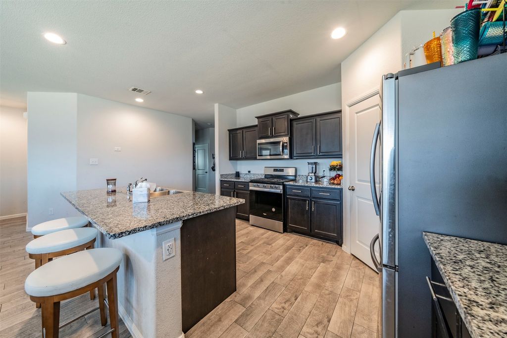 8028 Muddy Creek Drive, Fort Worth, TX 76131 — photo 5