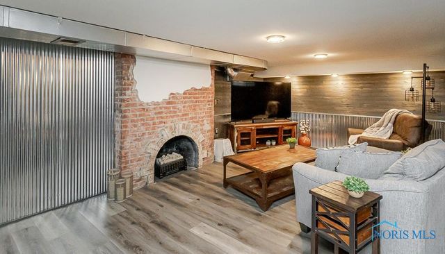 2829 Goddard Road, Toledo, OH 43606