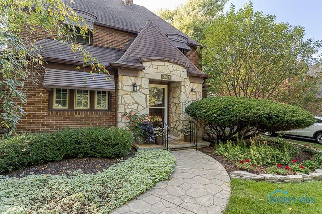 2829 Goddard Road, Toledo, OH 43606