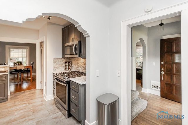 2829 Goddard Road, Toledo, OH 43606