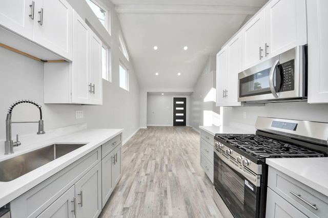 6201 Batterson Street, Houston, TX 77026