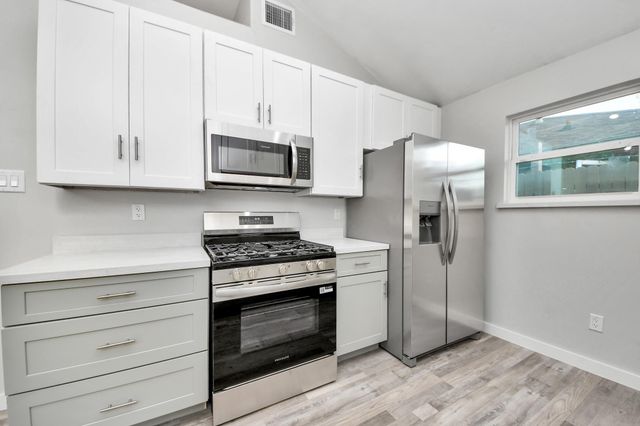 6201 Batterson Street, Houston, TX 77026