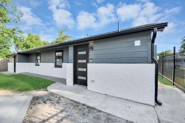 6201 Batterson Street, Houston, TX 77026